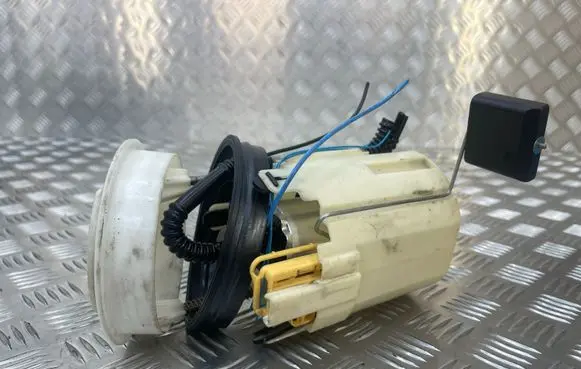 Mercedes-Benz E W211 In-tank fuel pump A2114701694