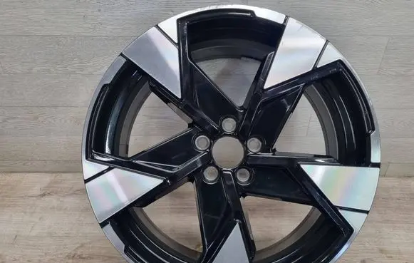 R20 alloy rim