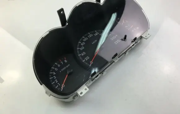 KIA Cerato Speedometer (instrument cluster) 940032F220
