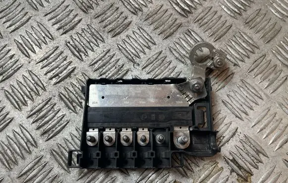 Skoda Fabia Mk4 (6VA) Fuse module 2Q0937548D 2Q0937550B 19797000002