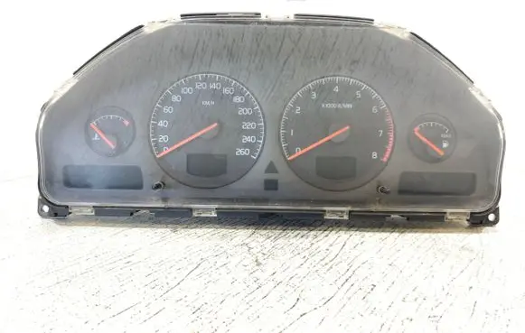 Volvo V70 Speedometer (instrument cluster) 9499668 0273860 69294570T