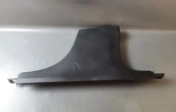 Volvo V90 Cross Country (B) pillar trim (bottom) 31377670 39835244