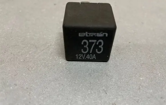 Audi A6 S6 C5 4B Other relay 8D0951253A