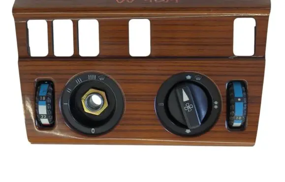 Mercedes-Benz E W124 Climate control/heater control trim 1246830275