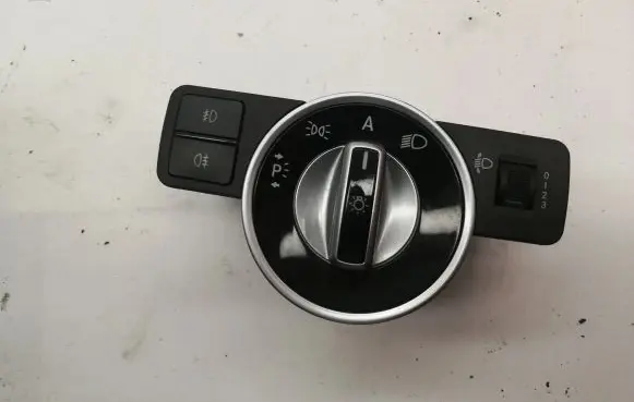 Mercedes-Benz C W204 Light switch