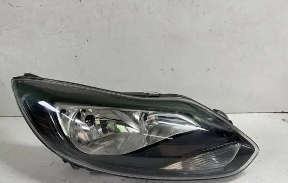 Ford Focus Headlight/headlamp