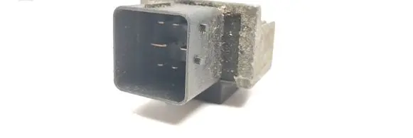 Mercedes-Benz B W246 W242 Glow plug pre-heat relay 110678071R PDR812