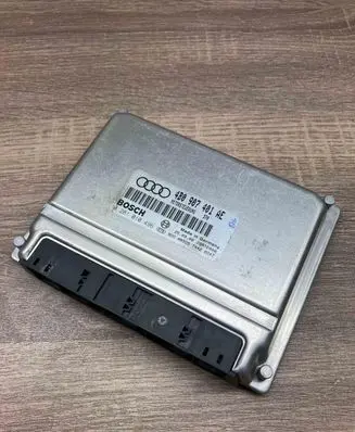 Audi A6 S6 C5 4B Engine control unit/module ECU 4B0907401AE 0281010496