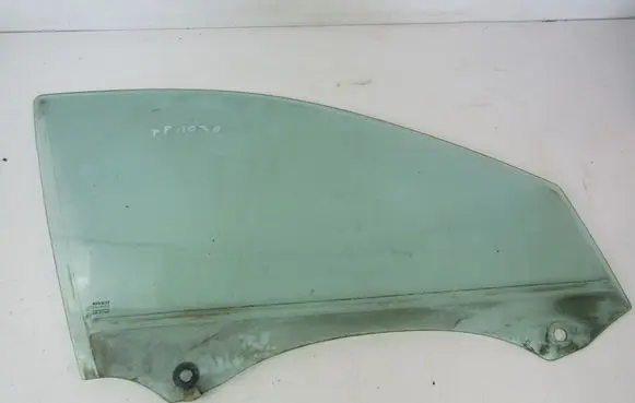 Renault Laguna II Front door window glass four-door 