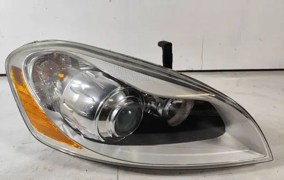 Volvo XC60 Headlight/headlamp 30763138 89902827