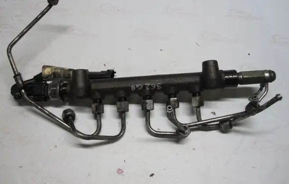 Opel Astra K Fuel main line pipe 55571602
