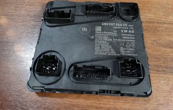 Audi A7 S7 4K8 Trunk lid opening control unit 4N0907064CD