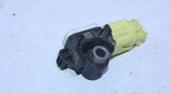 Nissan Juke I F15 Airbag deployment crash/impact sensor 988303JA0A