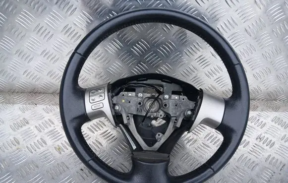 Toyota Auris 150 Steering wheel 6066111