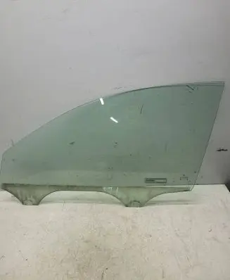 Volkswagen PASSAT B5 Front door window glass four-door 