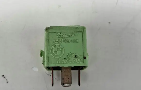 BMW 7 E65 E66 Other relay V23134