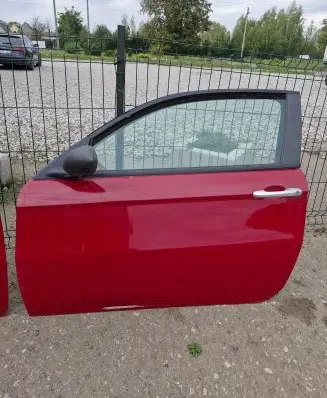Door (2 Door Coupe)