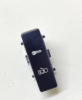Volkswagen Touareg I Central locking switch button 7L6962125 05394