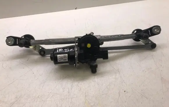 Hyundai i20 (BC3 BI3) Front wiper linkage and motor 98110Q0000