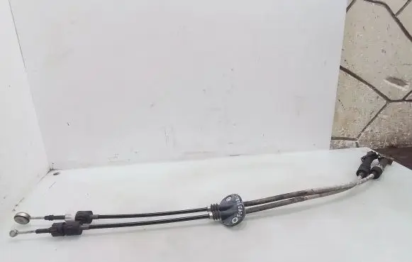 Gear shift cable linkage