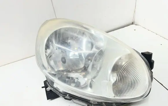 Nissan Micra Headlight/headlamp 260101HB0A