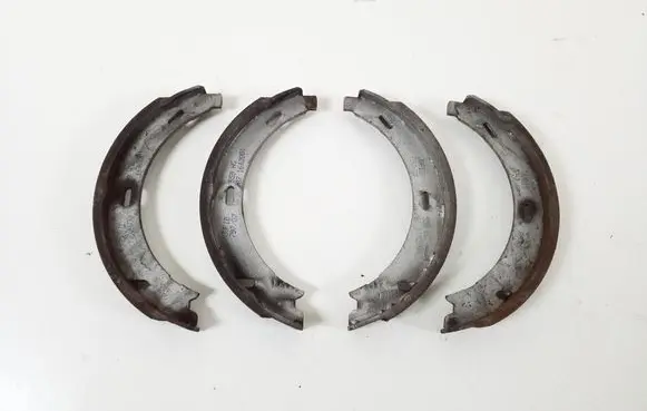 Mercedes-Benz SLK R171 Handbrake/parking brake pads A2034200120