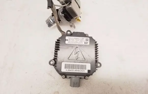 Nissan Murano Z50 Headlight ballast module Xenon NZMNS111LBNA