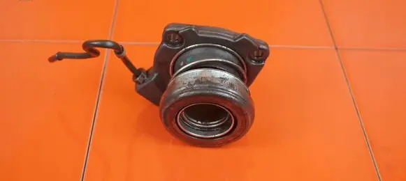 Opel Insignia A Clutch slave cylinder B20DTH 17MB47