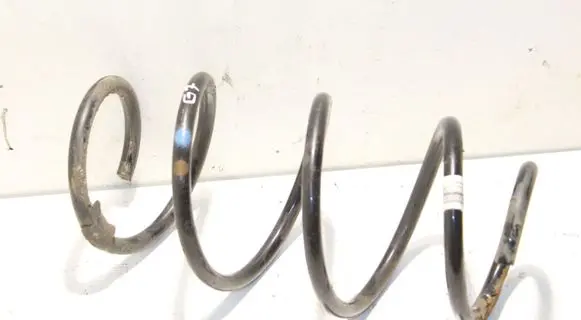 Volkswagen Golf VII Front coil spring