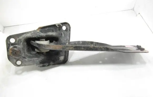 Volkswagen Tiguan Rear upper control arm/wishbone 5QF505226C