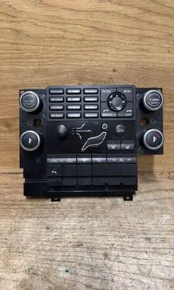 Volvo V70 Climate control unit 30782903