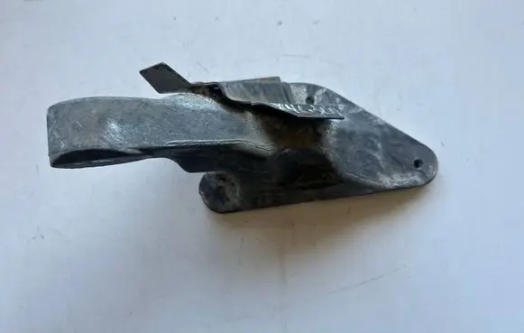 BMW X3 E83 Engine mounting bracket 6750852
