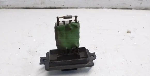 Jeep Grand Cherokee (WK) Heater blower motor/fan resistor