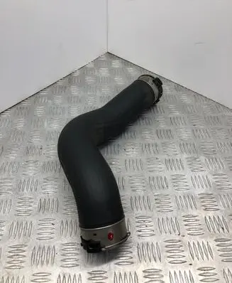 BMW 5 F10 F11 Intercooler hose/pipe 574140