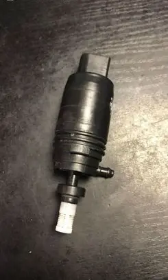 BMW X1 E84 Windscreen/windshield washer pump 7199567