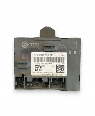Audi Q7 4M Door control unit/module 8K0959795B