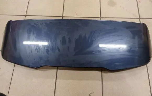 Tailgate/trunk spoiler