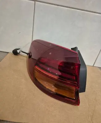 KIA Ceed Rear/tail lights 92401J7100 92401J71