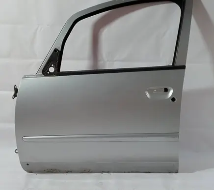 Mitsubishi Colt Front door