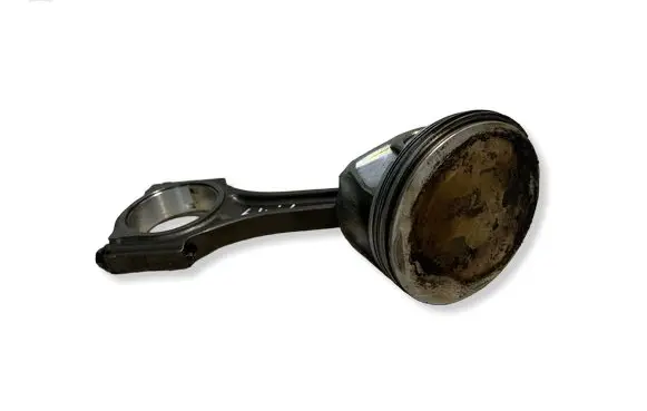 Dodge Challenger Piston with connecting rod 