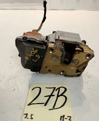 Peugeot 406 Front door lock 9135G3