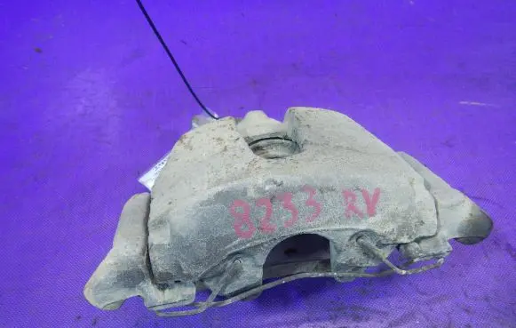 Ford C-MAX I Front brake caliper