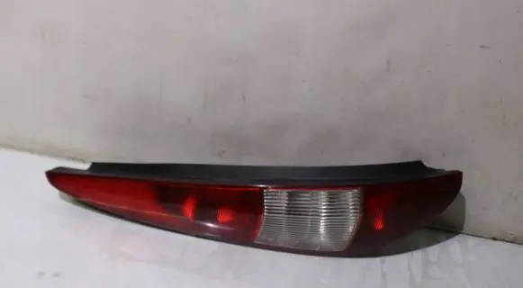 Ford Mondeo Mk III Rear/tail lights