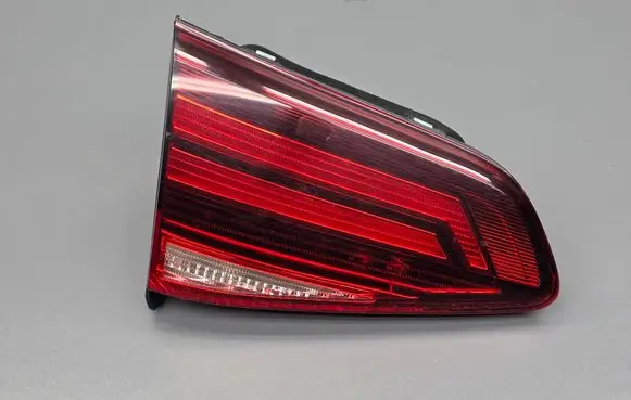 Volkswagen Golf VII Tailgate rear/tail lights 5G0945309C 5G0945093AG L90124374