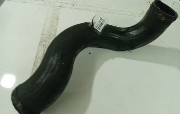 Ford Mondeo MK IV Intercooler hose/pipe 