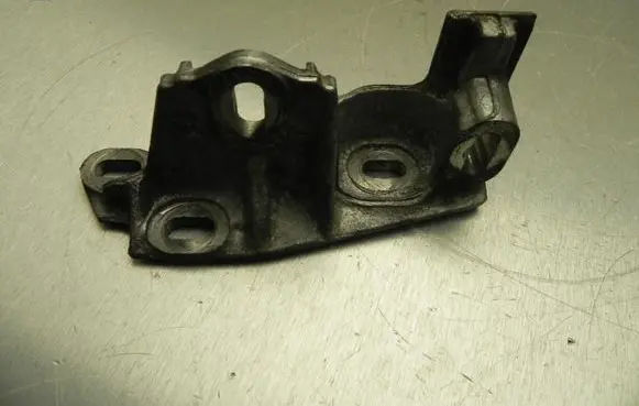 Volkswagen Sharan Engine mounting bracket 7M3199600A VD9885