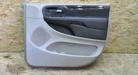 Chrysler Town & Country V Front door card panel trim 1PE86BD1AD
