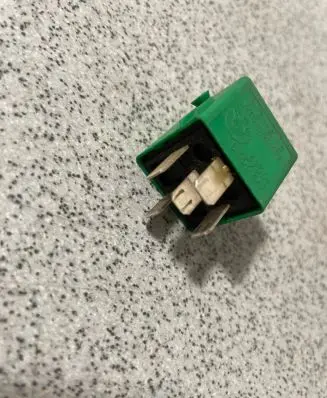 BMW 7 E38 Other relay 8353447