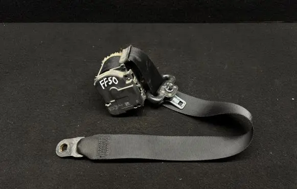 Ford Focus Front seatbelt 34017854D