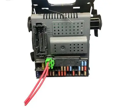 Volvo V70 Fuse module 30728542
